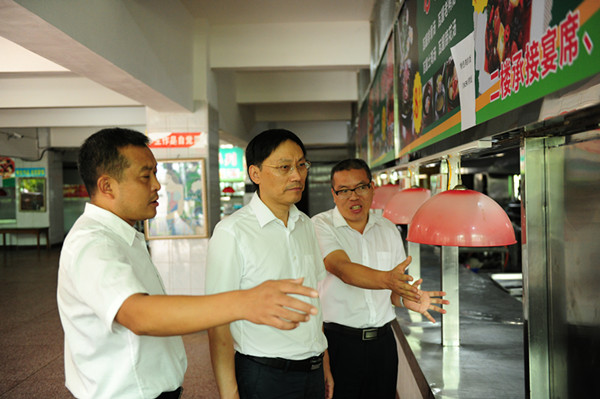 DSC_2442.JPG DSC_2442.JPG